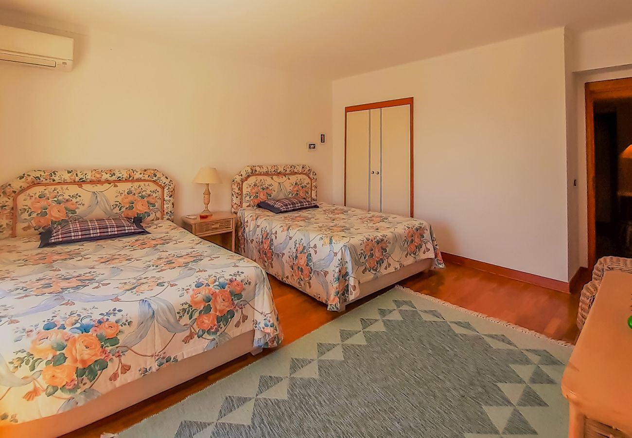 Apartamento em Vilamoura - Penthouse Triplex L25 | T2 HsRentals Vilamarina