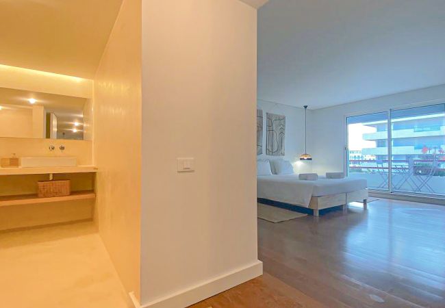 Apartamento em Vilamoura - YES! Incrível Vista Piscina | T2 HsR Vilamarina Apartamento em Vilamoura - YES! Incrível Vista Piscina | T2 HsR Vilamarina