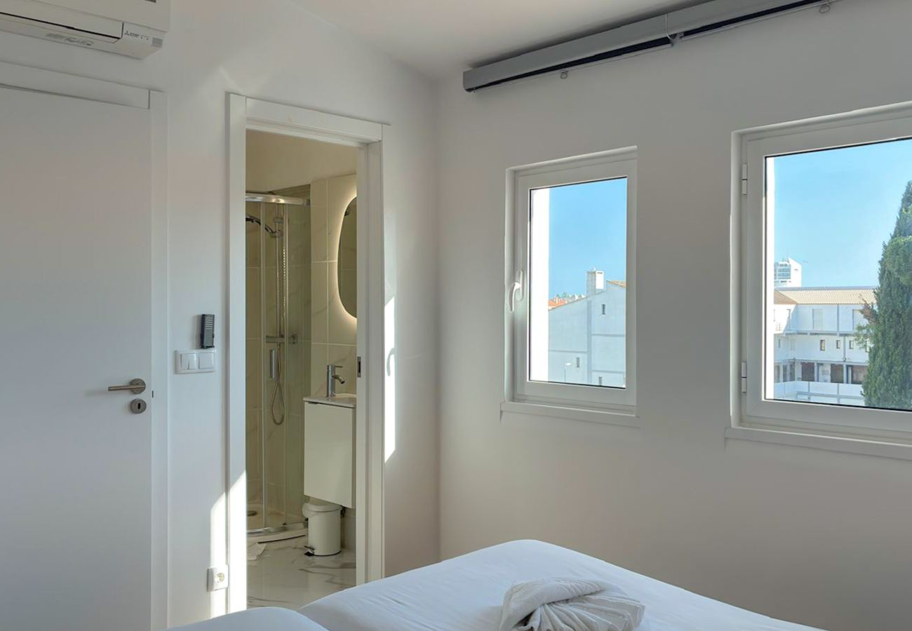 Casa geminada em Vilamoura - Vila Shradhala | V4 HsR Marina Vilamoura