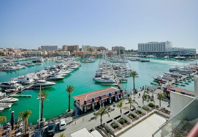Apartamento em Vilamoura - Penthouse Triplex Marina | T2 HsRentals Vilamarina