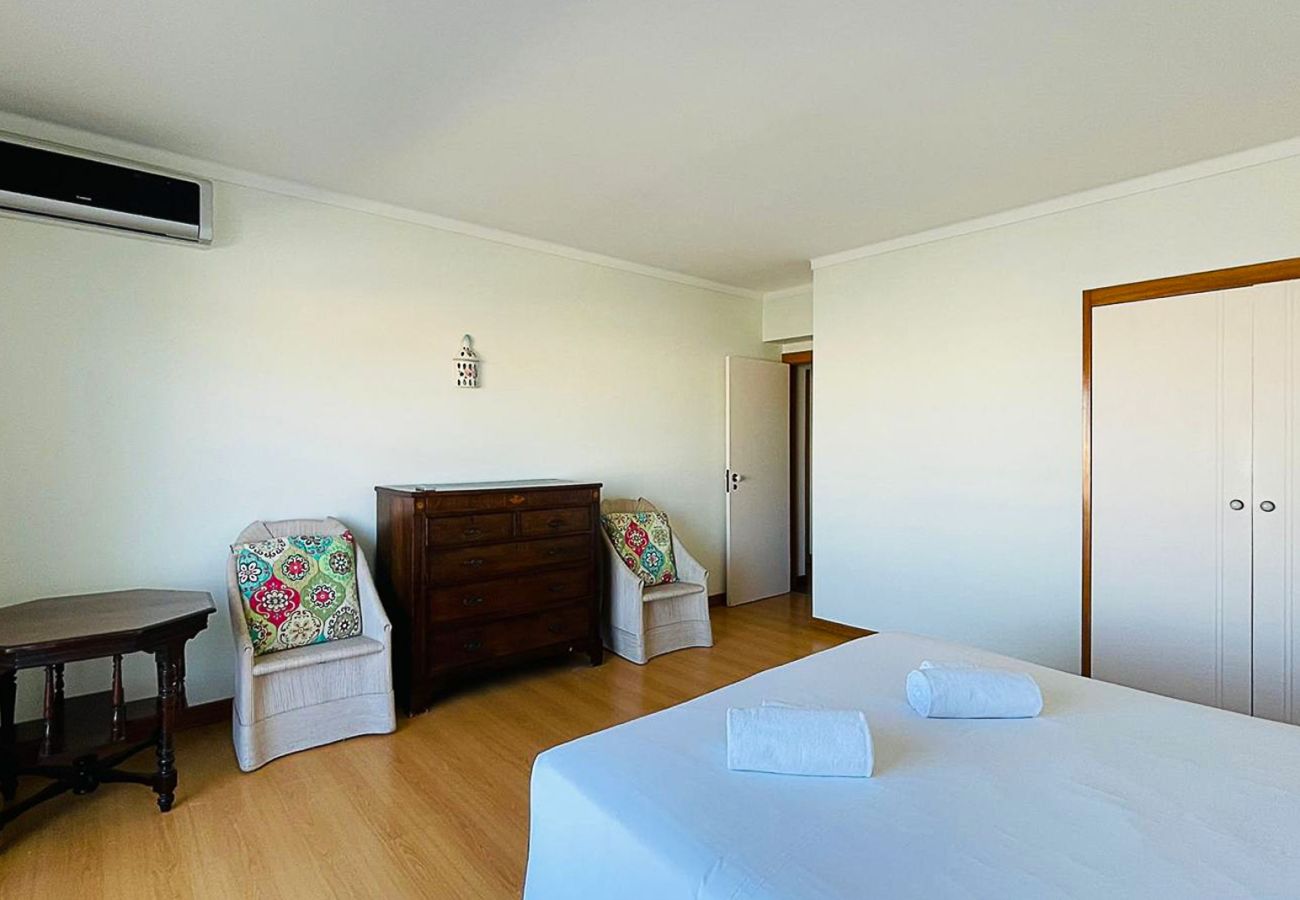 Apartamento em Vilamoura - Penthouse Triplex Marina | T2 HsRentals Vilamarina