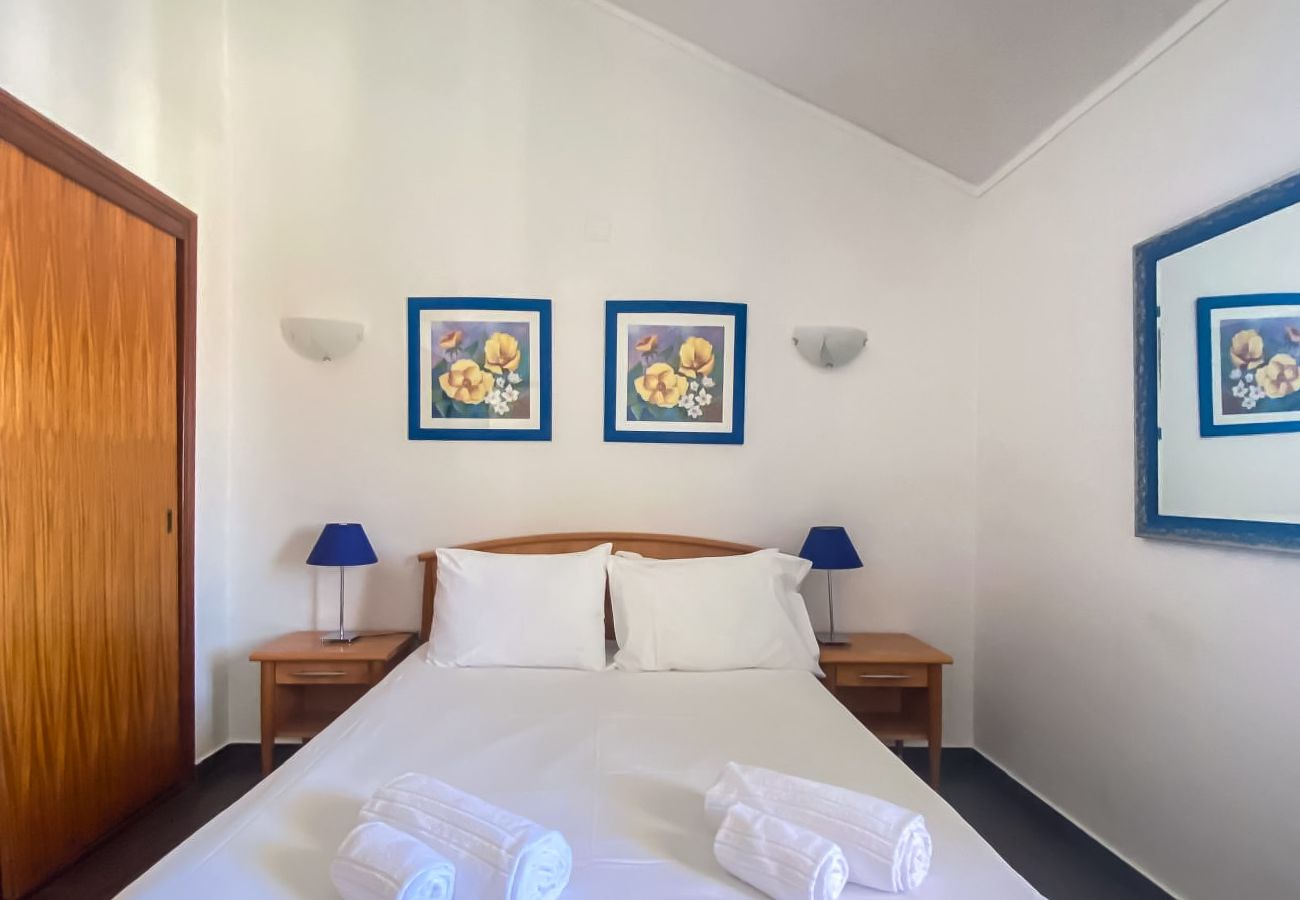 Apartamento em Vilamoura - Duplex Marina Plaza | T1 HsRentals