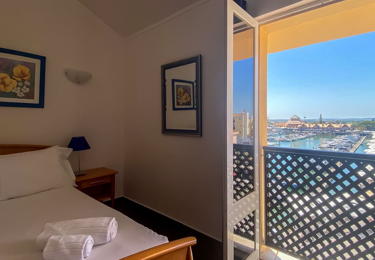Apartamento em Vilamoura - Duplex Marina Plaza | T1 HsRentals