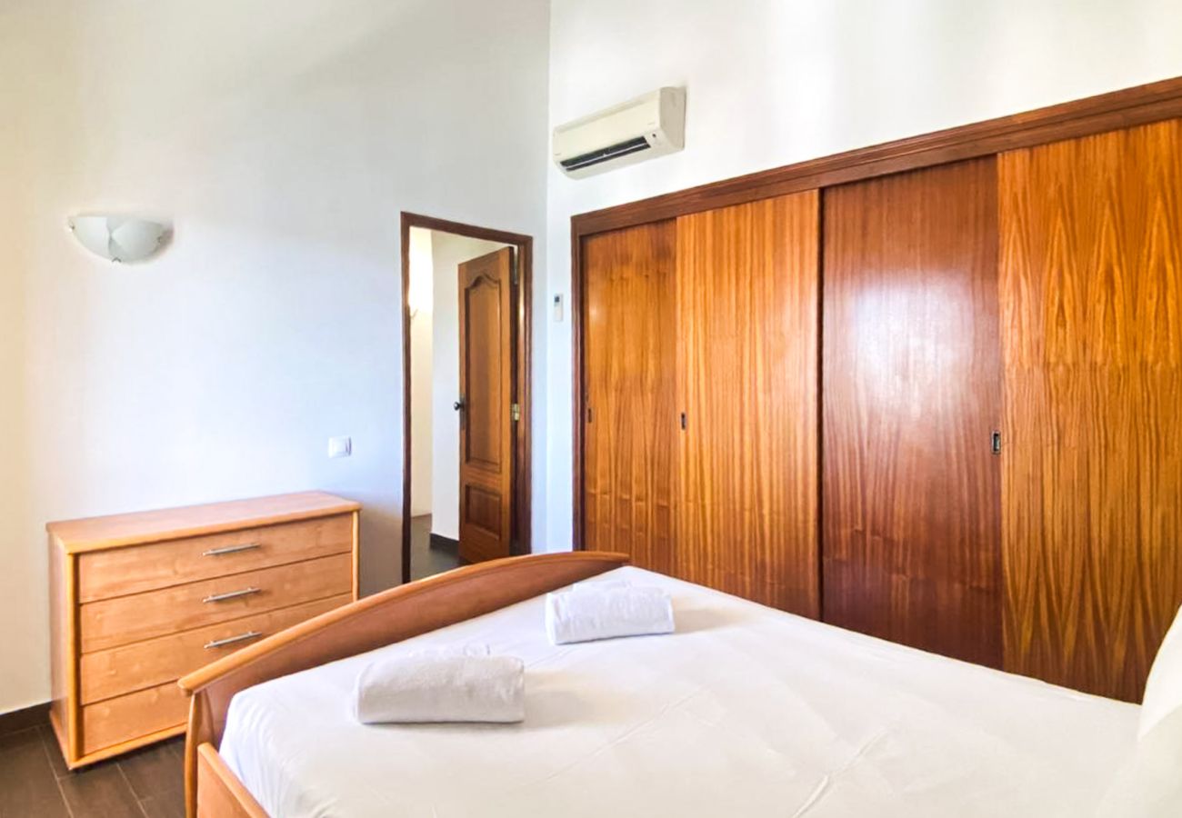 Apartamento em Vilamoura - Duplex Marina Plaza | T1 HsRentals