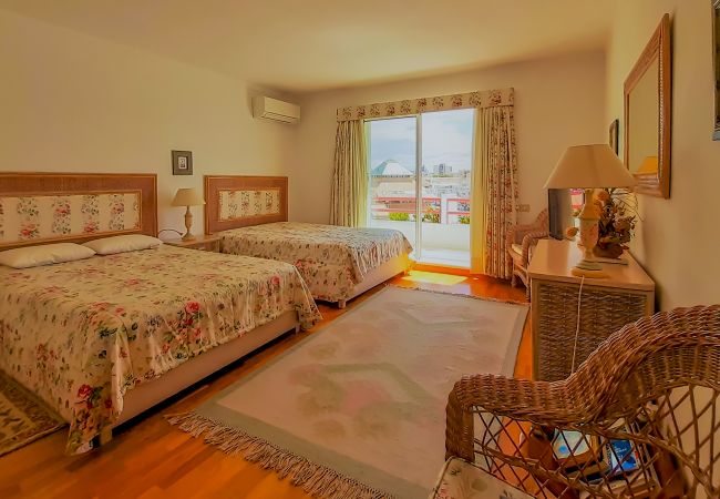 Apartment in Vilamoura - Penthouse Triplex L25 | T2 HsR Vilamarina Apartment in Vilamoura - Penthouse Triplex L25 | T2 HsR Vilamarina