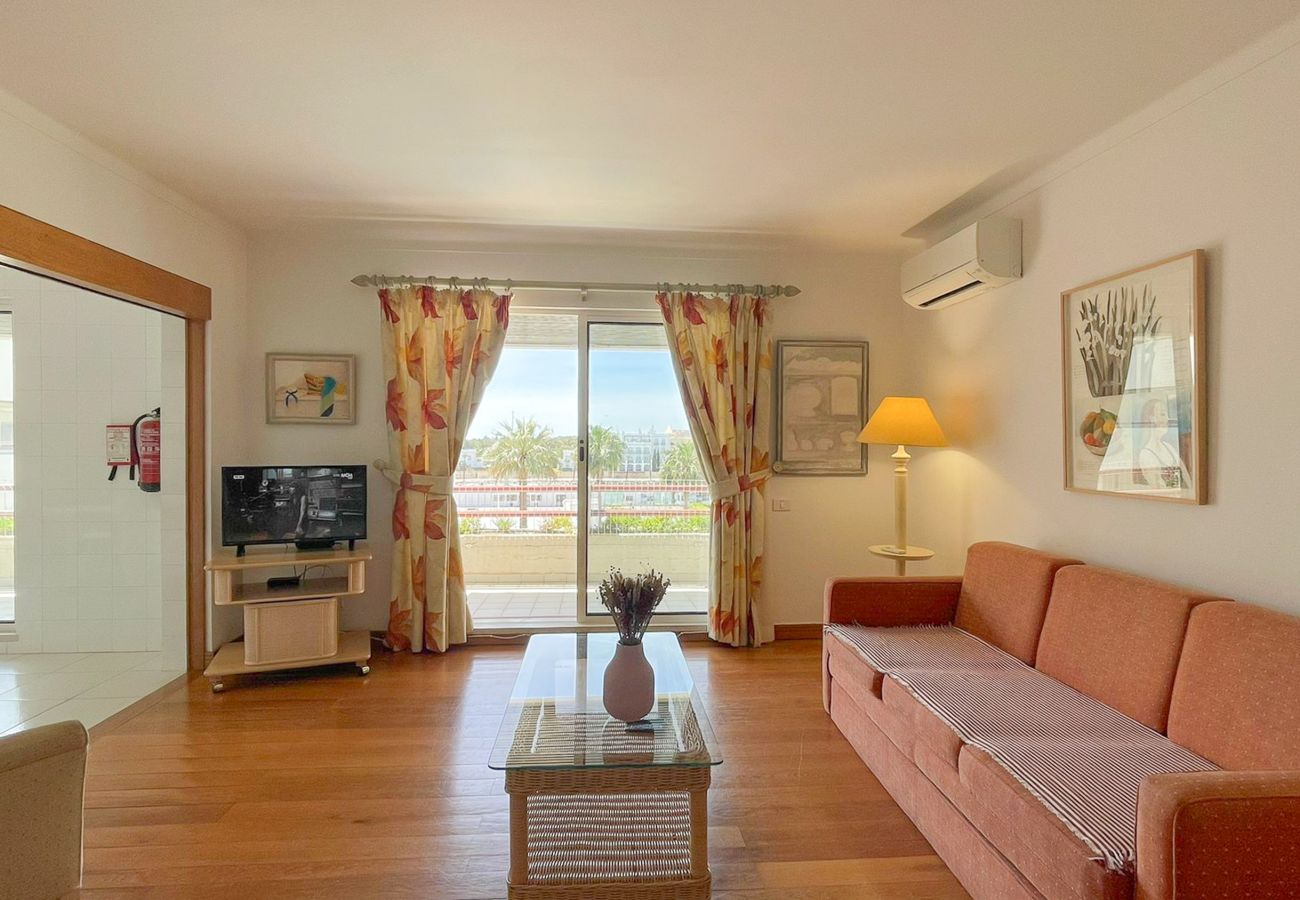 Apartment in Vilamoura - Poolside Bliss | T1 HsRentals Vilamarina