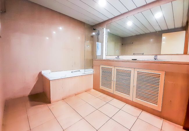 Apartment in Vilamoura - Por do Sol Dourado | T2 HsR Vilamarina Apartment in Vilamoura - Por do Sol Dourado | T2 HsR Vilamarina