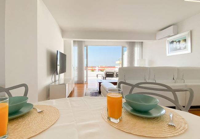 Apartment in Vilamoura - Penthouse Triplex com Jacuzzi |T3 HsR Vilamarina Apartment in Vilamoura - Penthouse Triplex com Jacuzzi |T3 HsR Vilamarina