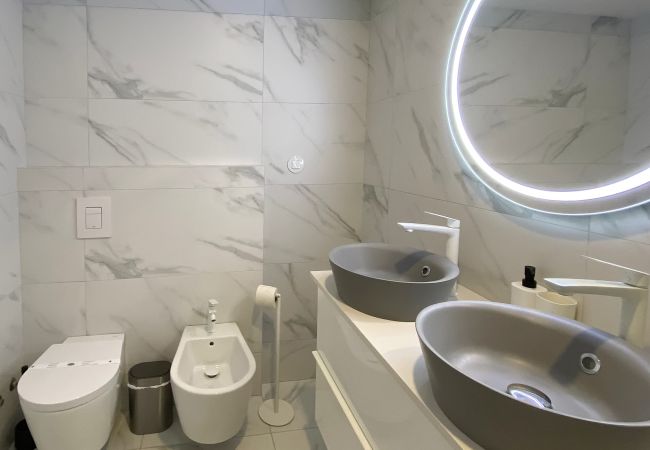 Apartment in Vilamoura - Penthouse Triplex com Jacuzzi |T3 HsR Vilamarina Apartment in Vilamoura - Penthouse Triplex com Jacuzzi |T3 HsR Vilamarina