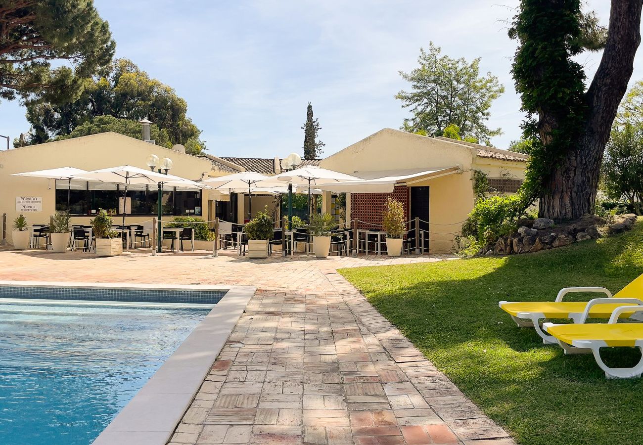 Apartment in Vilamoura - T2 Monte Sol W/Pool • Sunny Patio by HsR Vilamoura